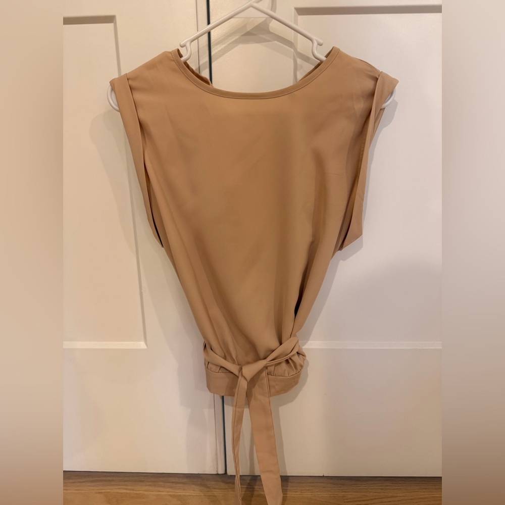 Source Unknown Classic Beige Blouse